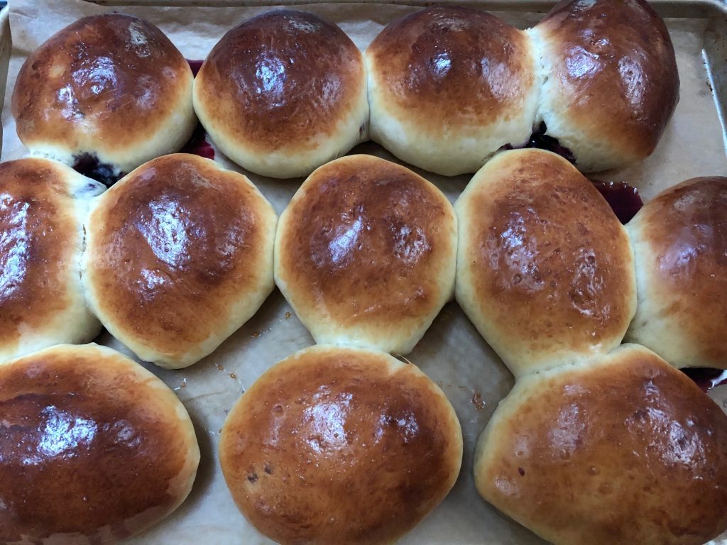 baked buns